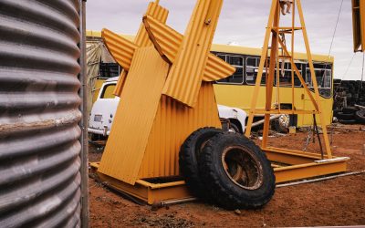 ‘ Red Earth with Yellow Artefacts – Leica Fotografie International Selection